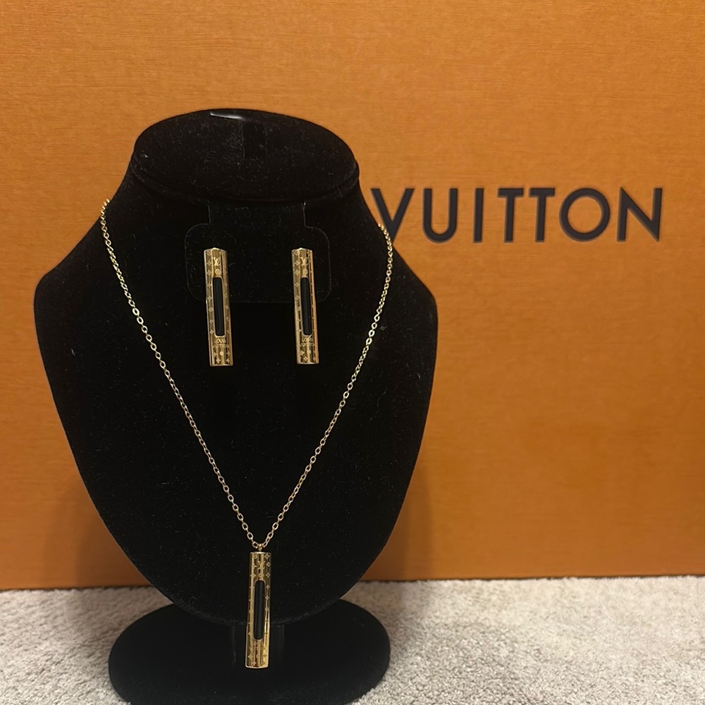 Fashion Inspired Jewelry Set